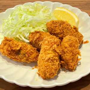 広島産カキフライ。富山県砺波市の定食・居酒屋サンタス食堂のフードメニュー。
