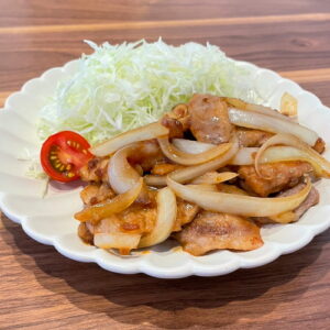 豚の生姜焼き。富山県砺波市の定食・居酒屋サンタス食堂のフードメニュー。