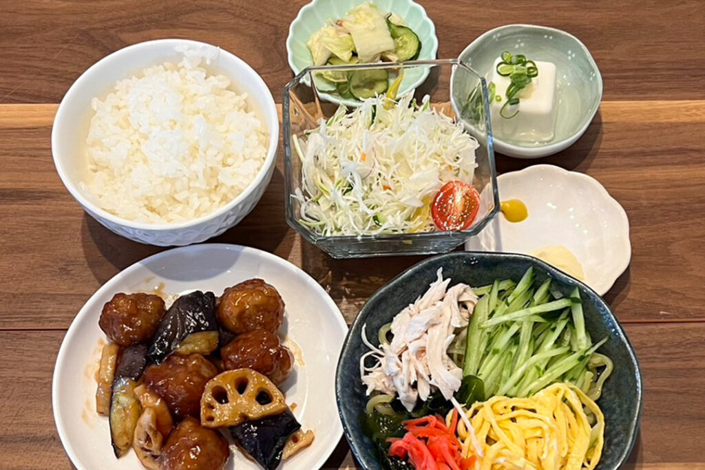 豚肉と野菜の甘酢あん＆ミニ冷し中華定食。富山県砺波市の定食・居酒屋サンタス食堂のフードメニュー。