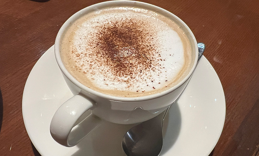 砺波市のイタリアン「プチプレッソ」。メニュー。ドリンク。カフェラテ。