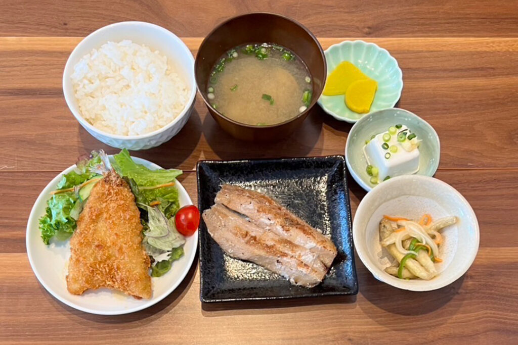 にしんの塩バター焼き定食。富山県砺波市の定食・居酒屋サンタス食堂のフードメニュー。