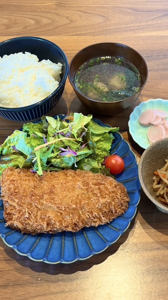 サバカツ定食。富山県砺波市の定食・居酒屋サンタス食堂のフードメニュー。