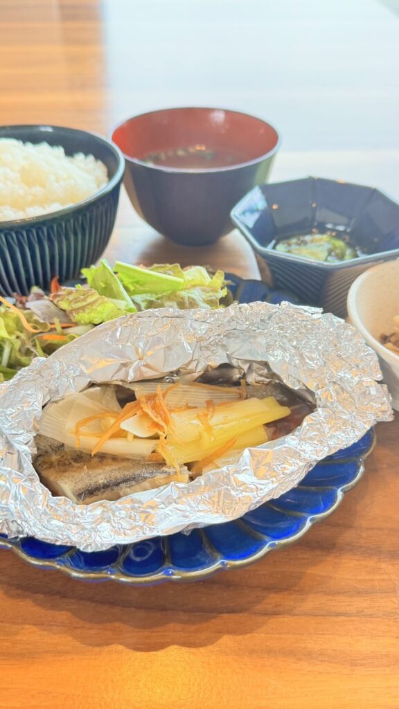 鱈の酒蒸し定食。富山県砺波市の定食・居酒屋サンタス食堂のフードメニュー。