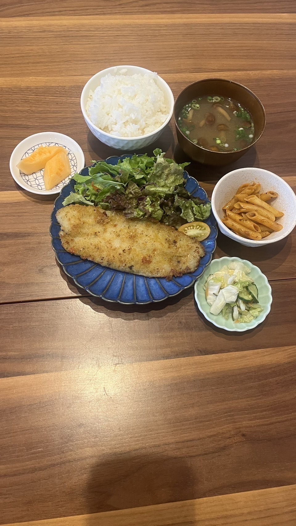 白身魚の香草パン粉焼き定食。富山県砺波市の定食・居酒屋サンタス食堂のフードメニュー。定食。富山県砺波市の定食・居酒屋サンタス食堂のフードメニュー。