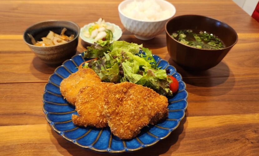 ヒレカツ定食。富山県砺波市の定食・居酒屋サンタス食堂のフードメニュー。定食。富山県砺波市の定食・居酒屋サンタス食堂のフードメニュー。