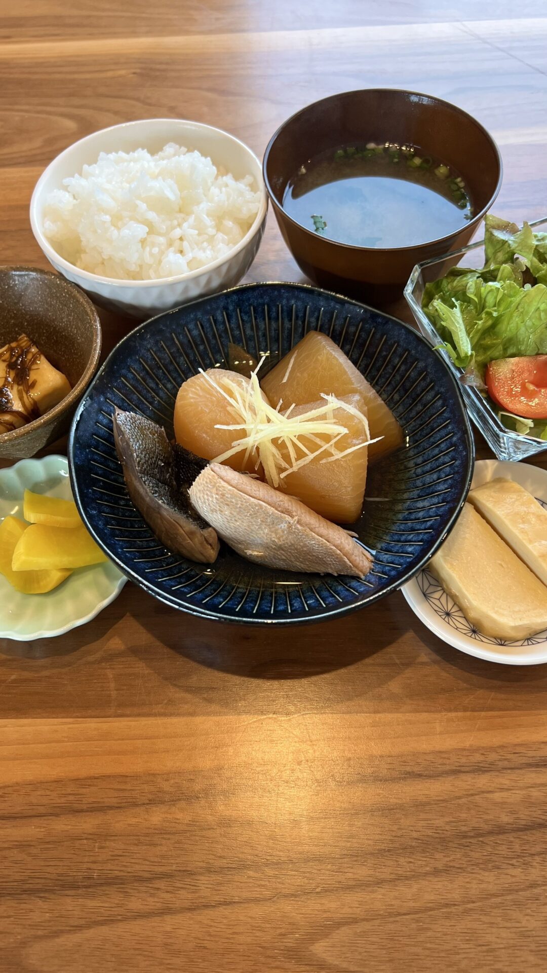 ぶり大根定食。富山県砺波市の定食・居酒屋サンタス食堂のフードメニュー。定食。富山県砺波市の定食・居酒屋サンタス食堂のフードメニュー。