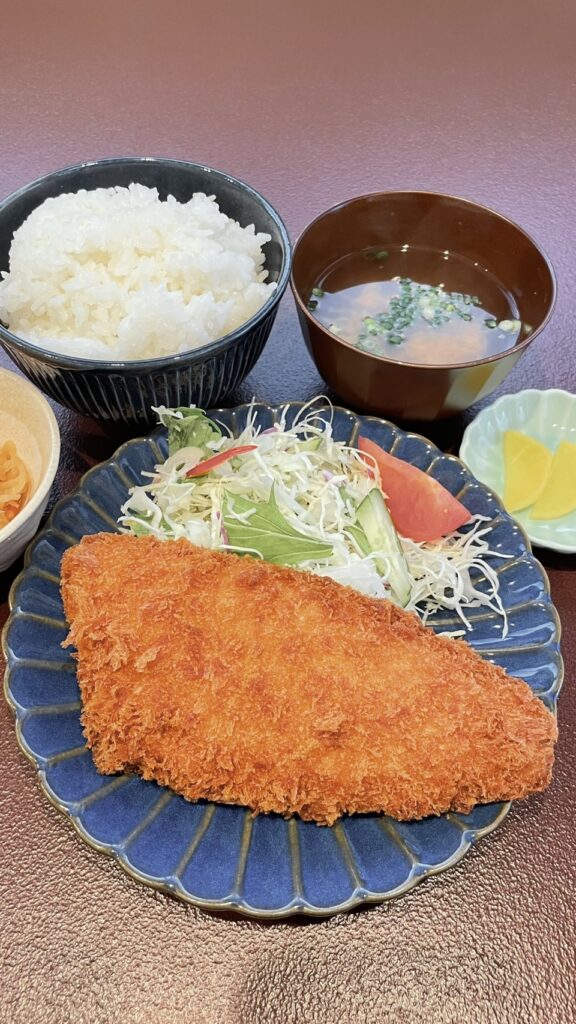 サバカツ定食。富山県砺波市の定食・居酒屋サンタス食堂のフードメニュー。定食。富山県砺波市の定食・居酒屋サンタス食堂のフードメニュー。