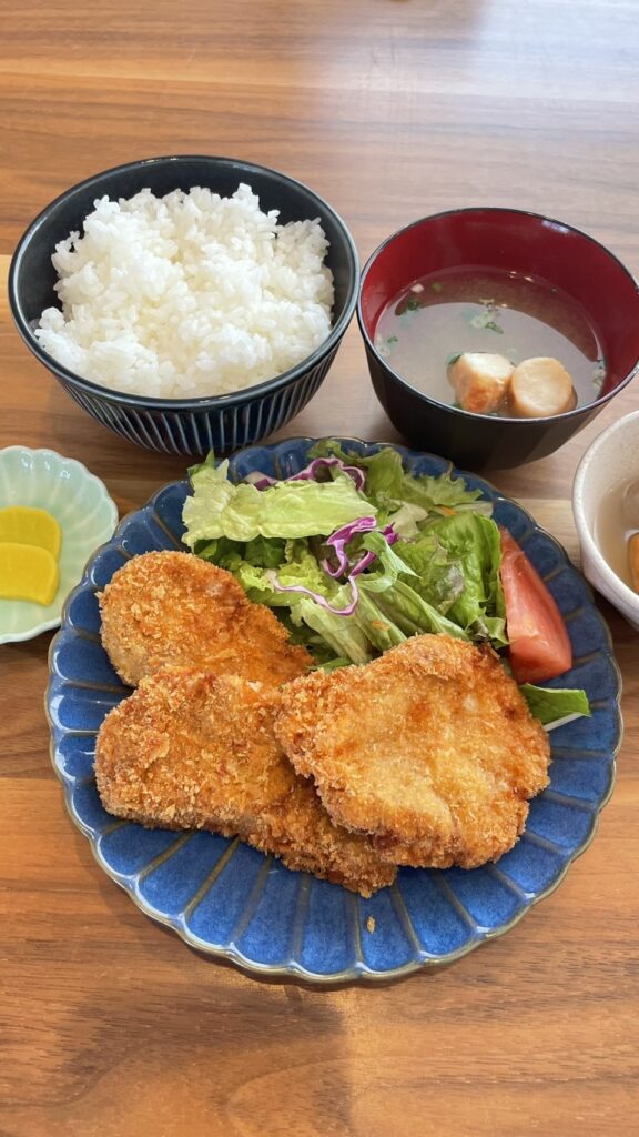 ヒレカツ定食。富山県砺波市の定食・居酒屋サンタス食堂のフードメニュー。定食。富山県砺波市の定食・居酒屋サンタス食堂のフードメニュー。