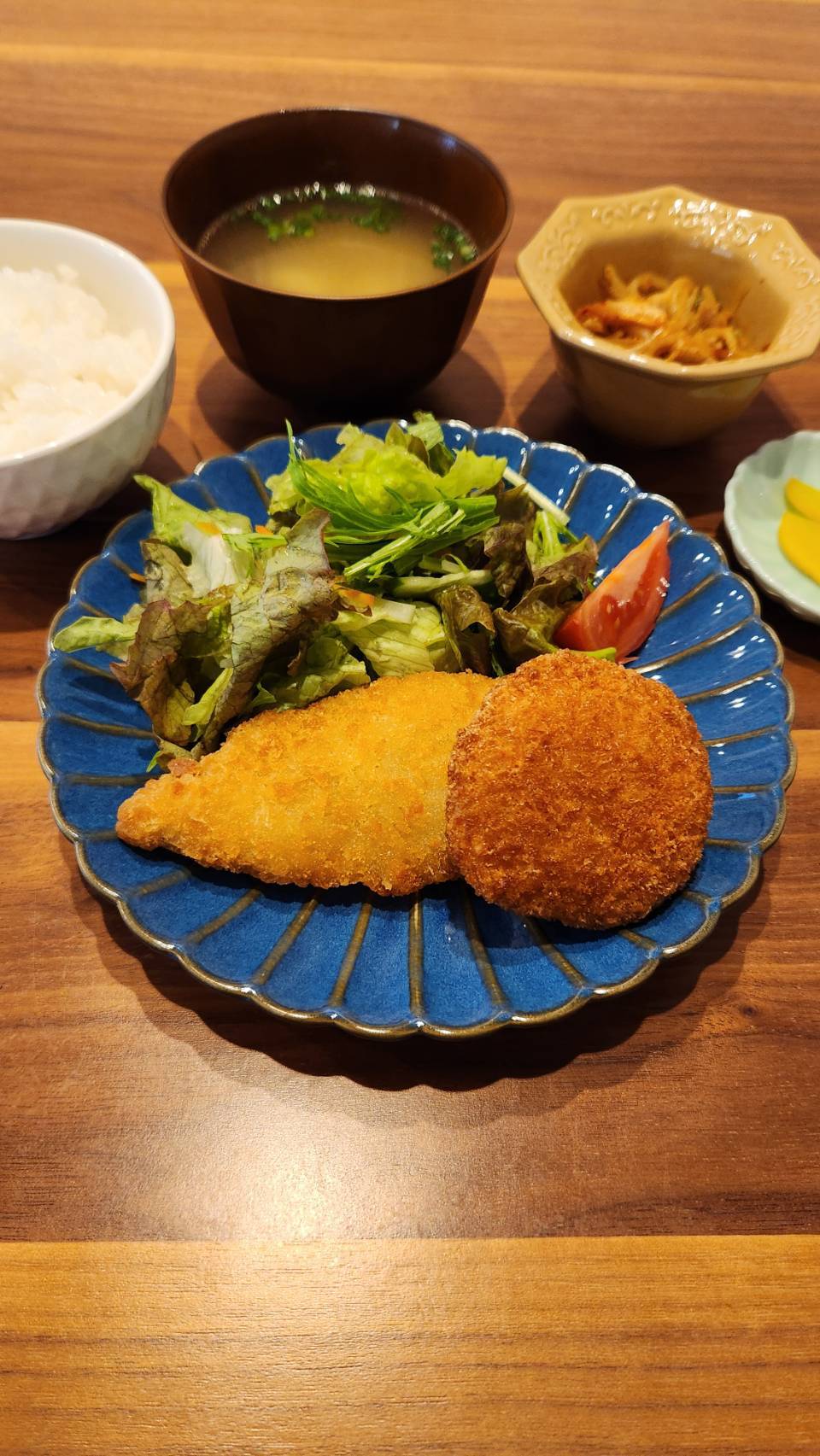 白身魚フライ＆エビカツ定食。富山県砺波市の定食・居酒屋サンタス食堂のフードメニュー。定食。富山県砺波市の定食・居酒屋サンタス食堂のフードメニュー。