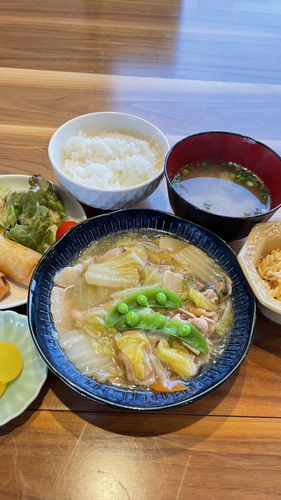 豚と白菜のとろとろ煮定食。富山県砺波市の定食・居酒屋サンタス食堂のフードメニュー。定食。富山県砺波市の定食・居酒屋サンタス食堂のフードメニュー。