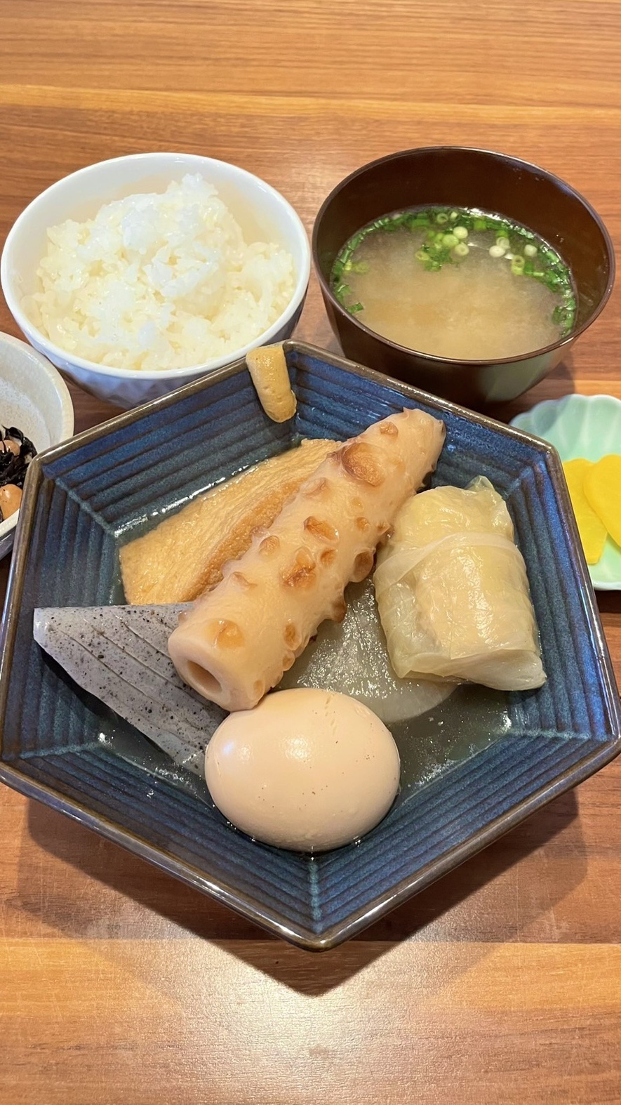 おでん定食。富山県砺波市の定食・居酒屋サンタス食堂のフードメニュー。定食。富山県砺波市の定食・居酒屋サンタス食堂のフードメニュー。定食。富山県砺波市の定食・居酒屋サンタス食堂のフードメニュー。定食。富山県砺波市の定食・居酒屋サンタス食堂のフードメニュー。