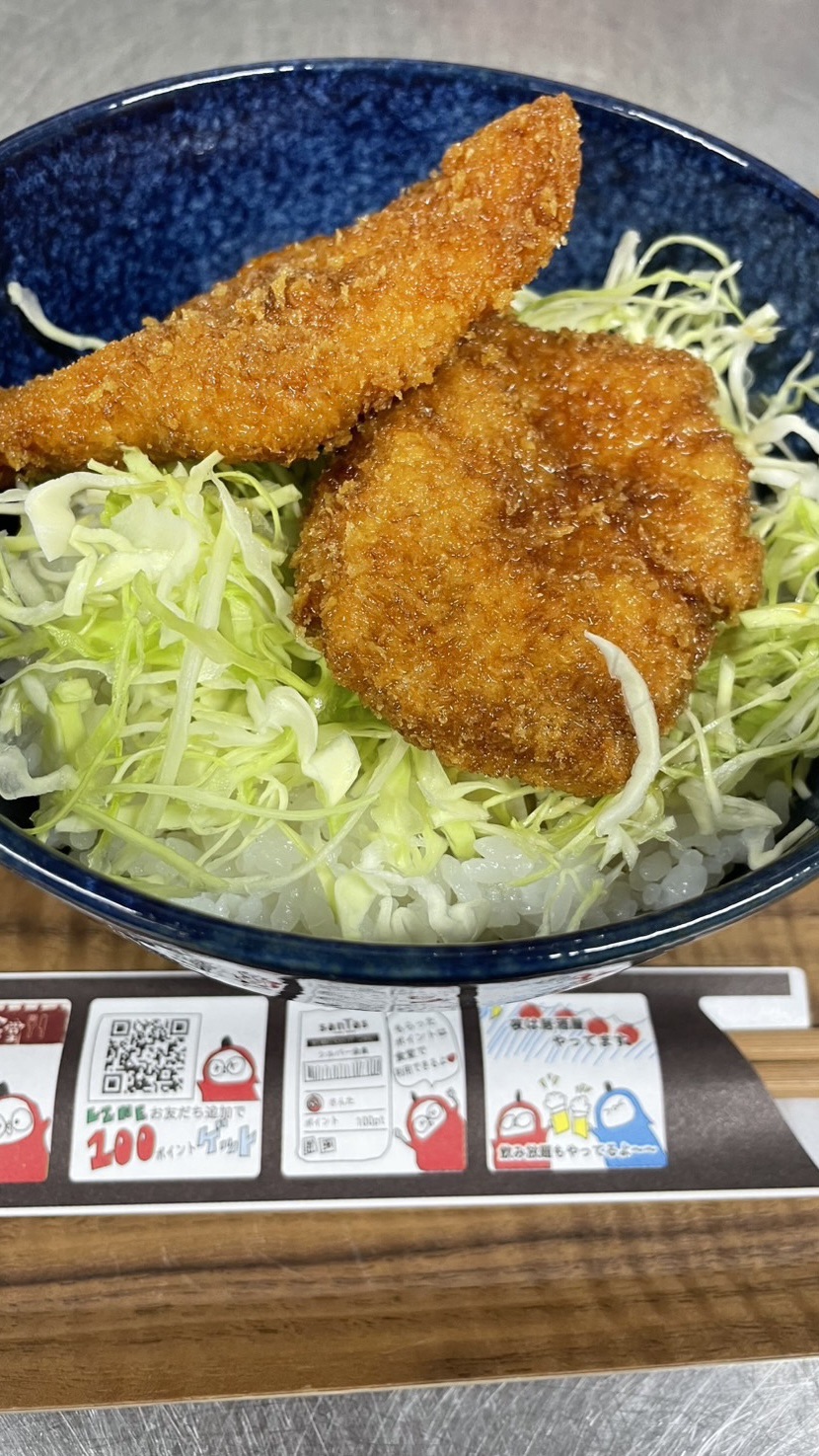 ワンコイン丼（ソースカツ）。富山県砺波市の定食・居酒屋サンタス食堂のフードメニュー。定食。富山県砺波市の定食・居酒屋サンタス食堂のフードメニュー。