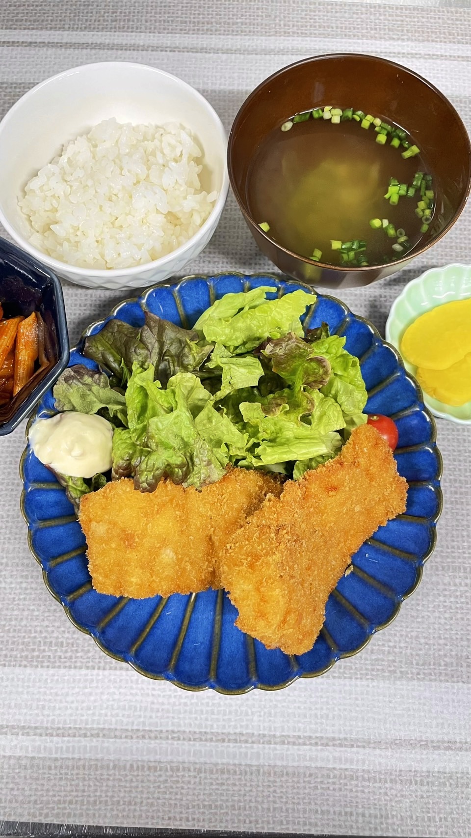 タラのフライ定食。富山県砺波市の定食・居酒屋サンタス食堂のフードメニュー。定食。富山県砺波市の定食・居酒屋サンタス食堂のフードメニュー。定食。富山県砺波市の定食・居酒屋サンタス食堂のフードメニュー。定食。富山県砺波市の定食・居酒屋サンタス食堂のフードメニュー。