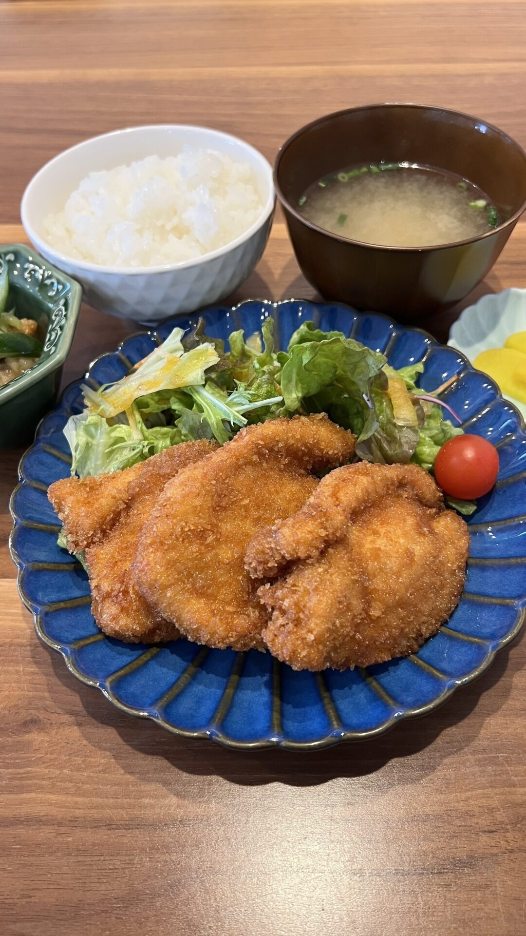 チキンたれカツ定食。富山県砺波市の定食・居酒屋サンタス食堂のフードメニュー。定食。富山県砺波市の定食・居酒屋サンタス食堂のフードメニュー。定食。富山県砺波市の定食・居酒屋サンタス食堂のフードメニュー。定食。富山県砺波市の定食・居酒屋サンタス食堂のフードメニュー。